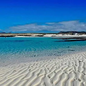 https://cotillo-amas-house-sea-view-pool-wifi-service.in-canary-islands.com